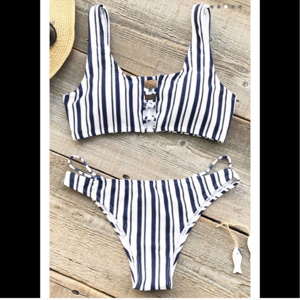 Cupshe Popular Ballad Stripe Bikini Set
